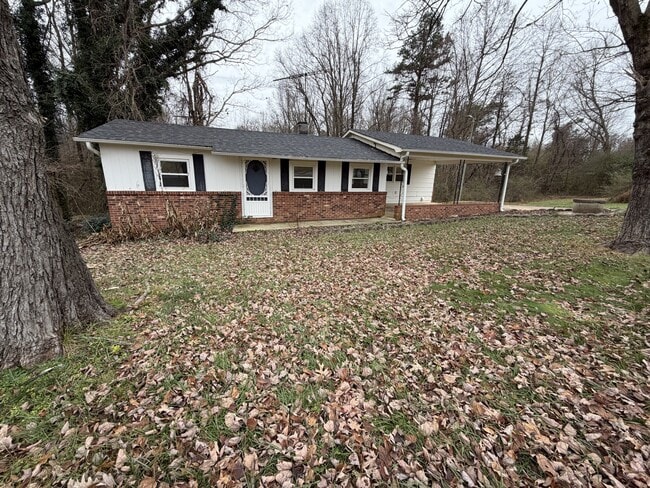 Building Photo - 1601 Macedonia Church Rd