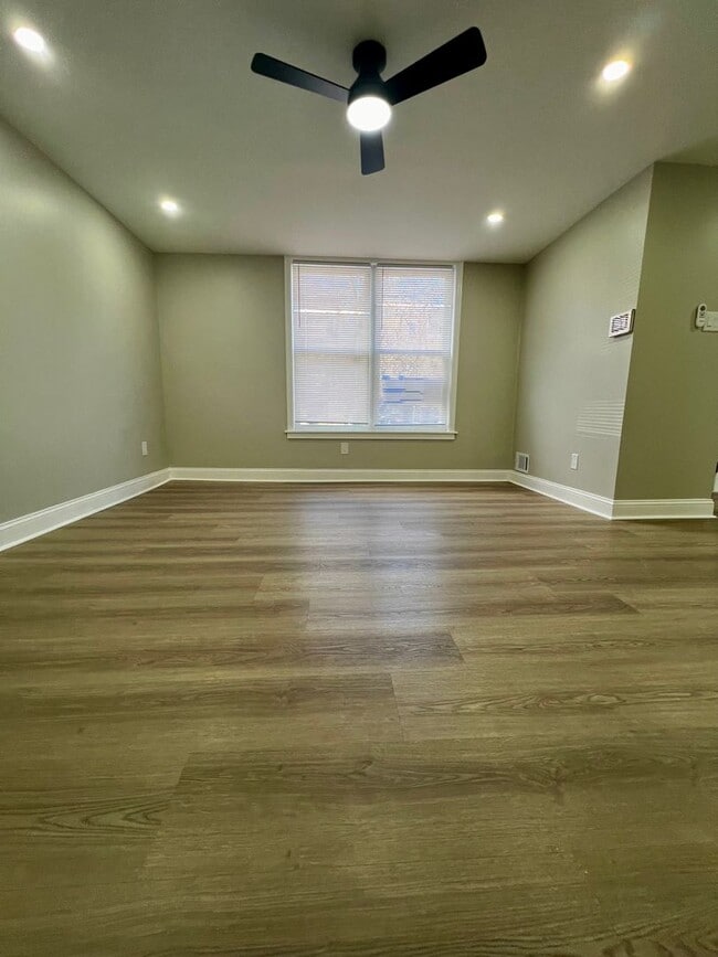 Building Photo - Newly Renovated 3-Bedroom Home in Germanto...