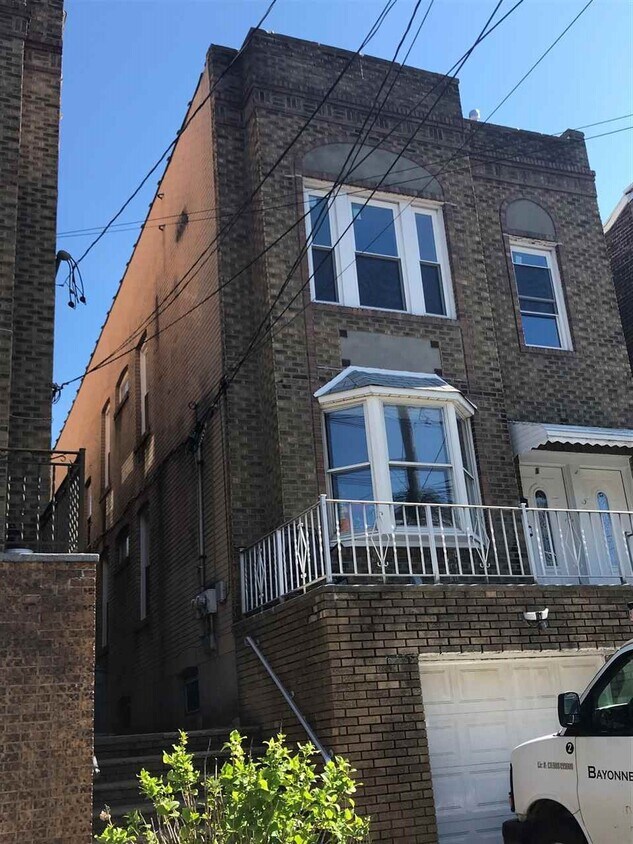 Primary Photo - 43 W 47th St