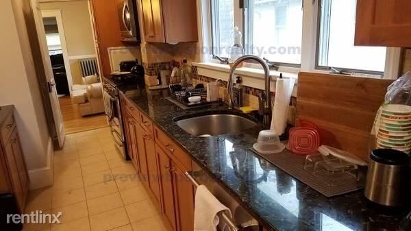 Building Photo - 14 Matignon Rd