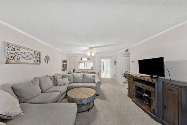 Foto del edificio - 2693 Sabal Springs Cir