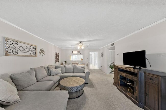 Building Photo - 2693 Sabal Springs Cir