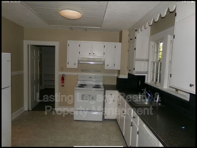 Photo - 708 S Broad St House