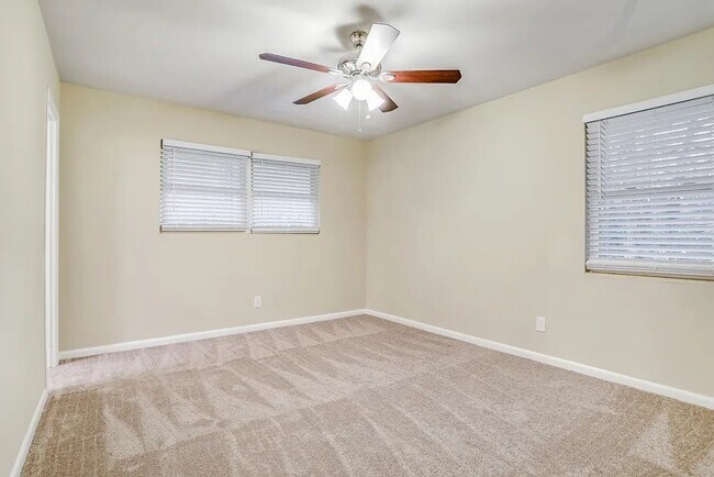 Foto del edificio - 2138 Springdale Rd SW