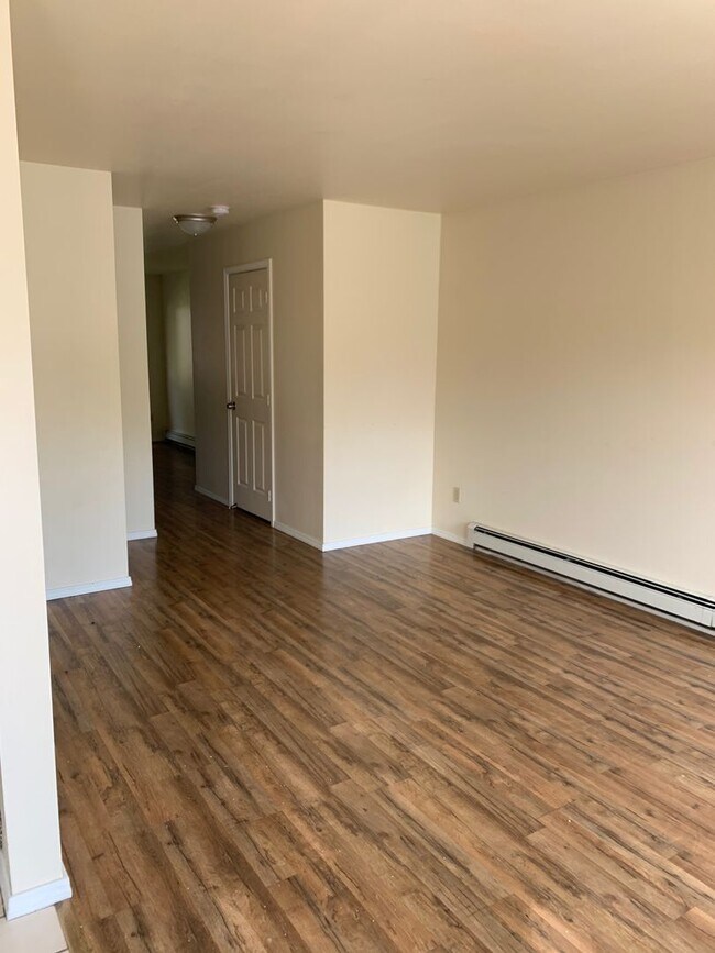 Foto del edificio - 2 Bedroom Condo with Washer/Dryer in Home