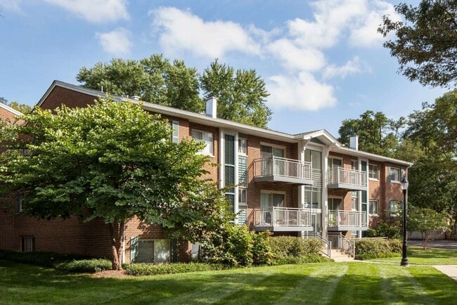 Building Photo - Arrowood Parc