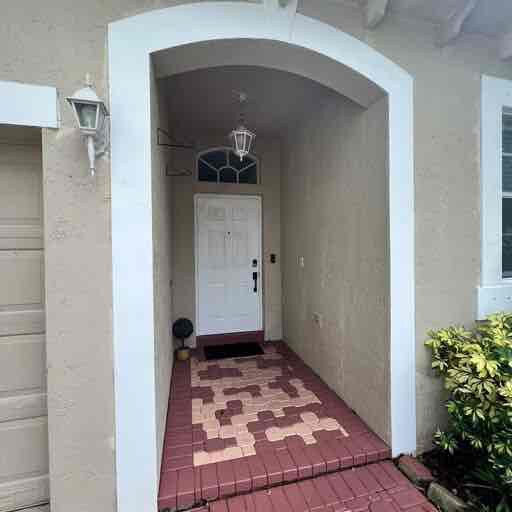 Building Photo - 4825 NW 19th St