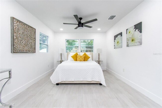 Foto del edificio - 2 br, 1 bath House - 2104 E Flora St