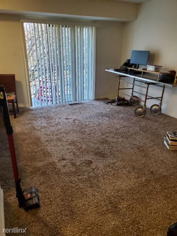 Foto del edificio - 1 br, 1 bath Condo - 10656 Weymouth St 101...