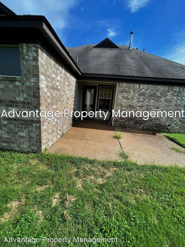 Foto del edificio - 4 br, 2 bath House - 110 Abbey Rd