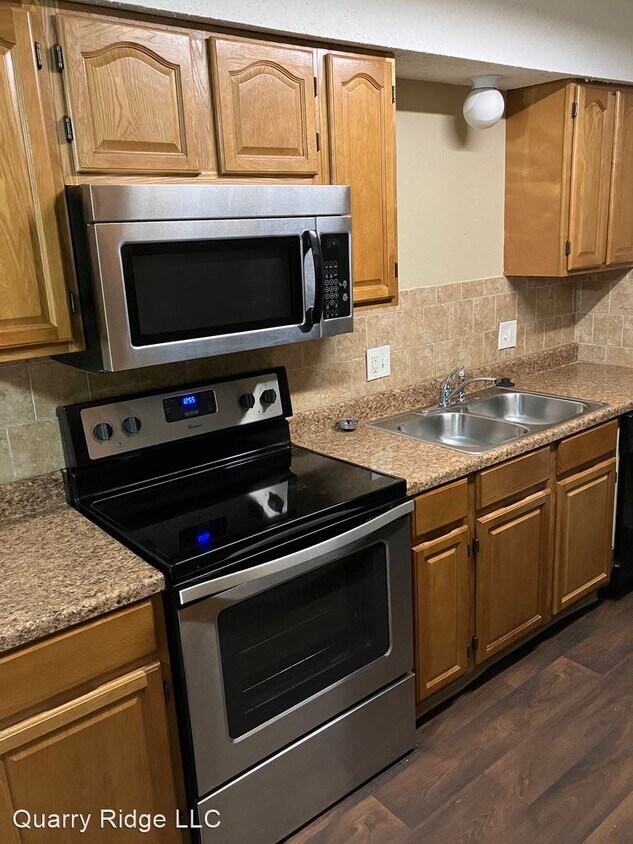 Primary Photo - 2 br, 1 bath House - 1035-3 S Brookside Ave