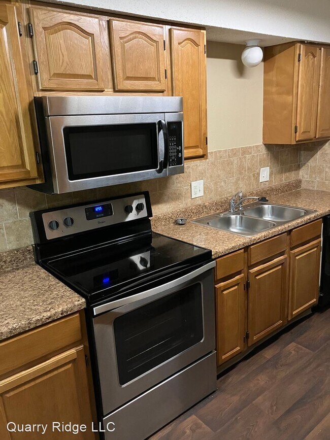 Foto del edificio - 2 br, 1 bath House - 1033-3 S Brookside Ave