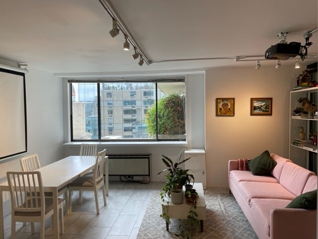 Foto del edificio - 1325 18th St NW