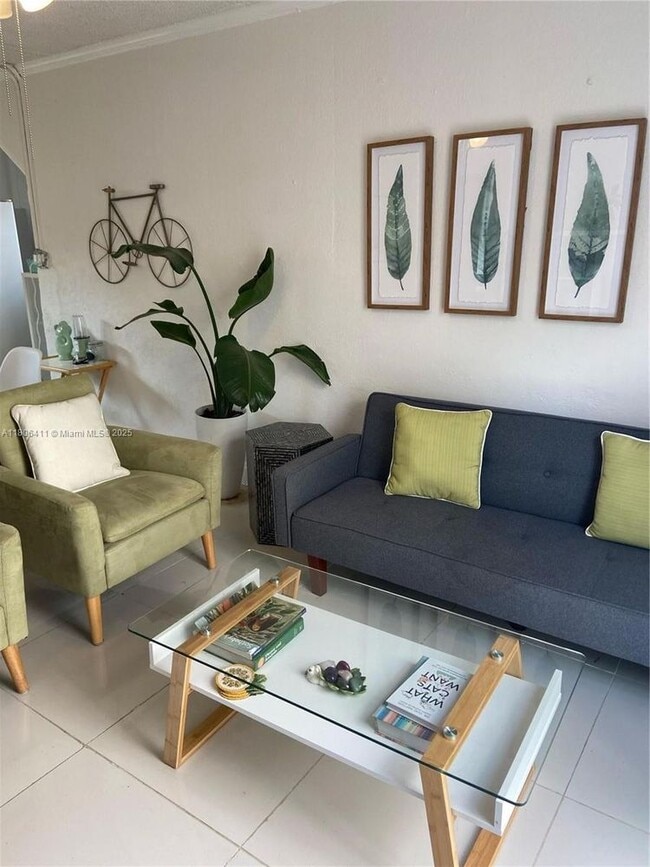 Foto del edificio - 1678 SW 11th St