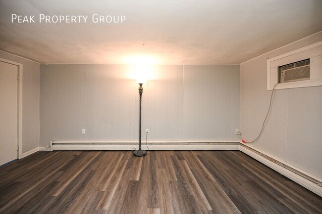 Building Photo - 2625 Robertson Ave
