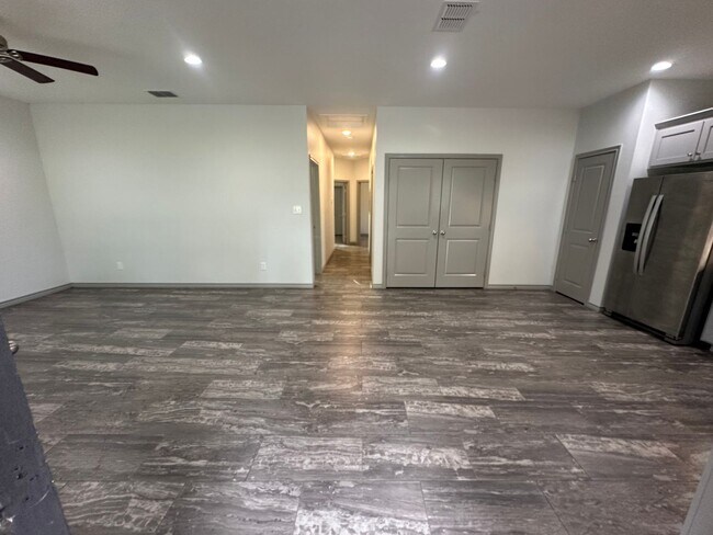 Foto del edificio - 13314 County Rd 285