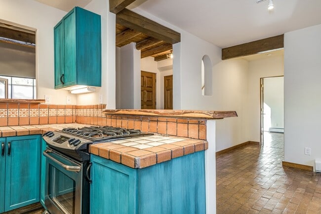 Kitchen - 655 Galisteo St