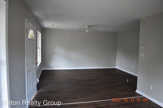 Building Photo - 4 br, 3 bath House - 499 Anna St.