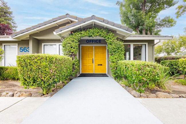 Building Photo - Westwinds Apartment Homes