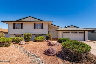 Building Photo - 1628 E Hermosa Dr