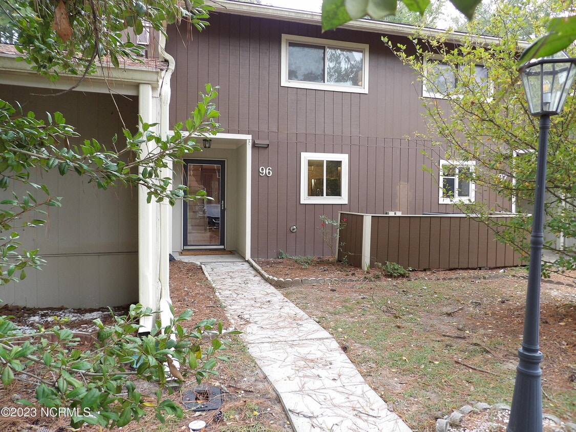 96 Quarterdeck Townes, River Bend, NC 28562 House Rental in River Bend, NC