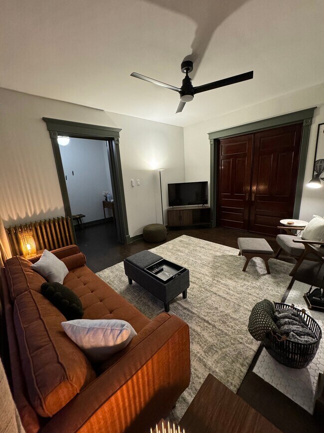 Foto del edificio - 3319 Halliday Ave