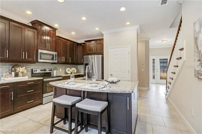 Building Photo - 3 br, 2 bath House - 8715 Terracina Lake Dr