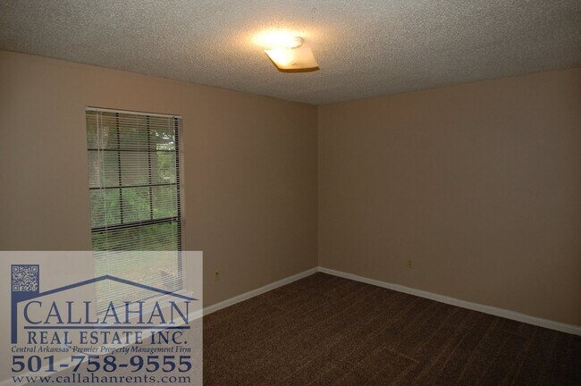 Building Photo - 1016 W 44th St
