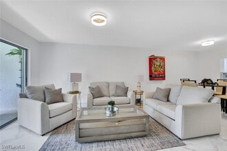 Building Photo - 1055 Forest Lakes Dr