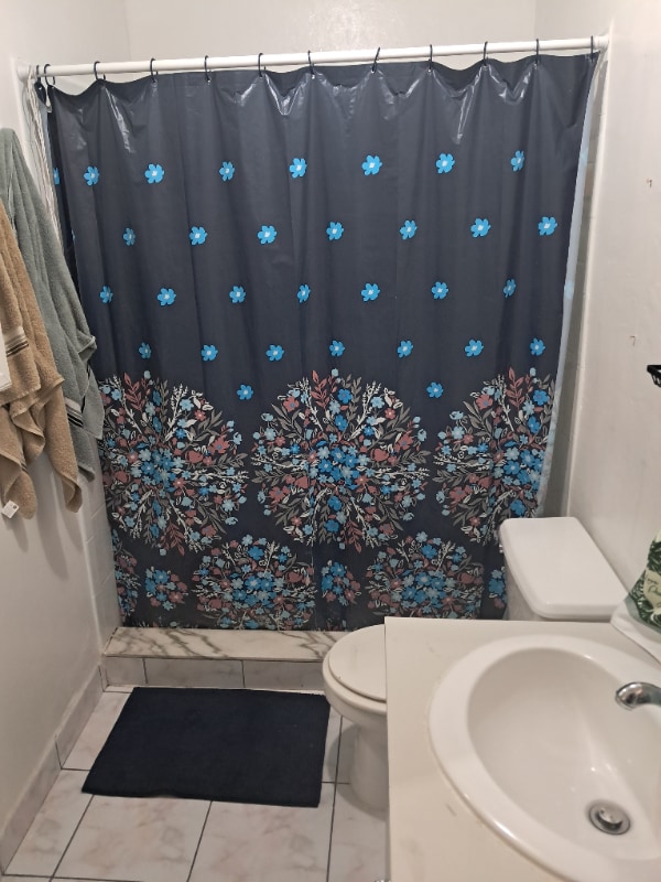 Foto del edificio - 6771 Freedom St