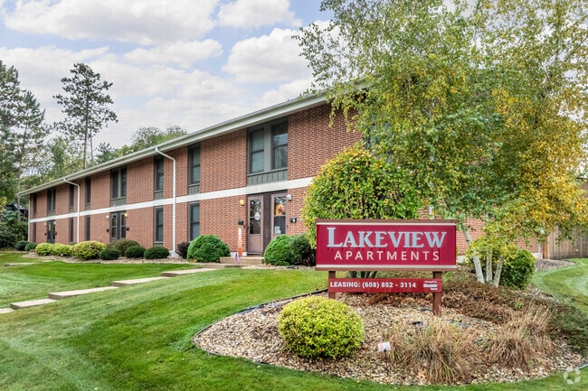 Building Photo - Middleton Lakeview Apartments