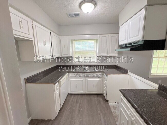 Building Photo - 4872 Burgess Cove