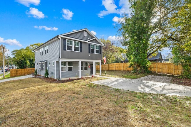 Building Photo - Room in Townhome on Kings Mountain St