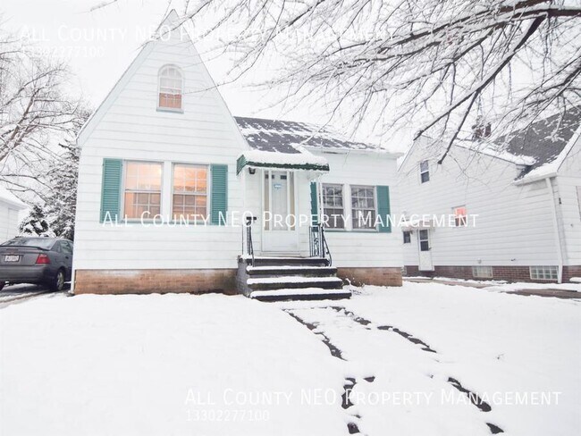 Foto del edificio - Beautiful House with many updates!