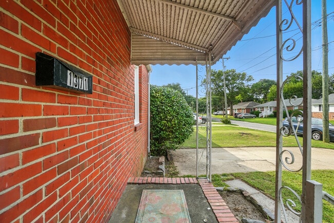 Building Photo - 1371 Kingston Ave