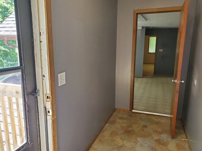 Foto del edificio - 121 N 3rd St