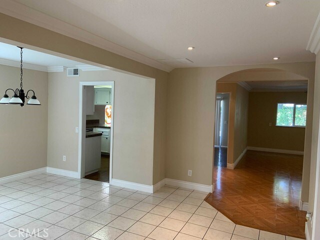 Building Photo - 1333 N Hills Dr