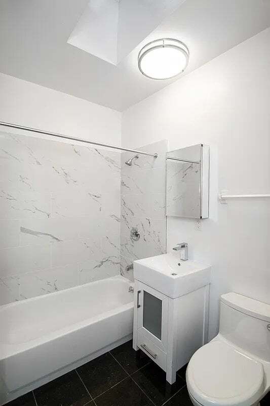 Foto del edificio - 400 E 53rd St