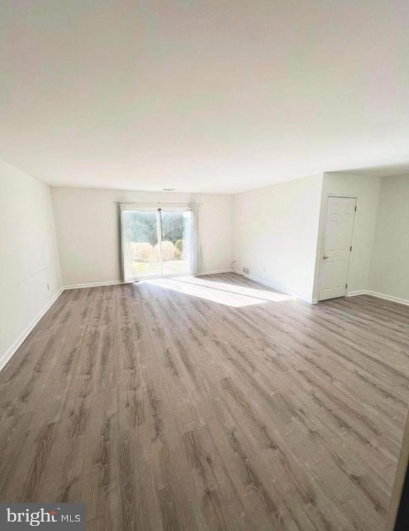 Building Photo - 328 Gwynedd Ct