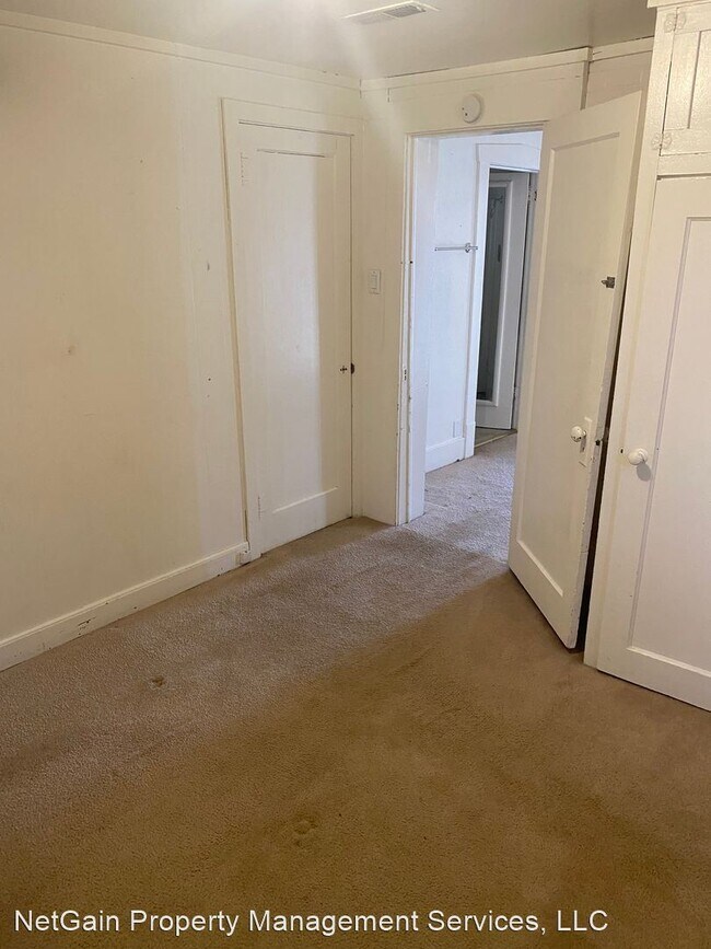 Building Photo - 3 br, 2 bath House - 25 N 400 W