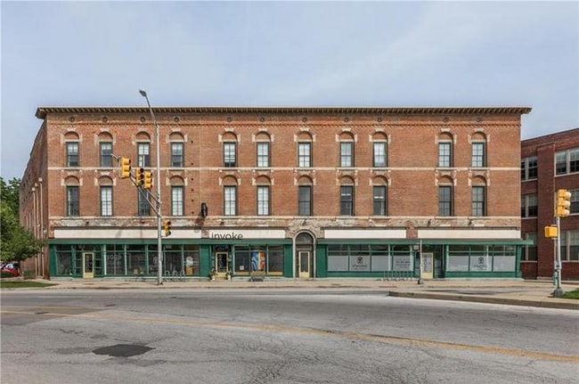 Building Photo - 970 Fort Wayne Ave