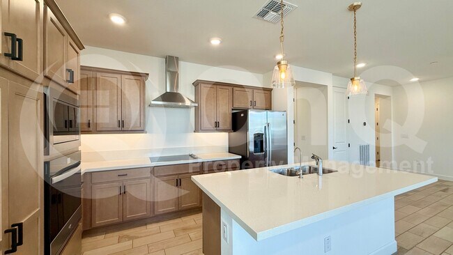 Foto del edificio - 2121 W Sonoran Desert Dr