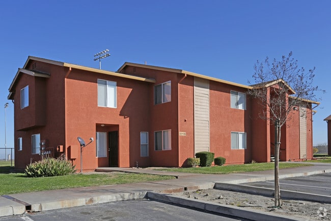 Foto del edificio - California Apartments