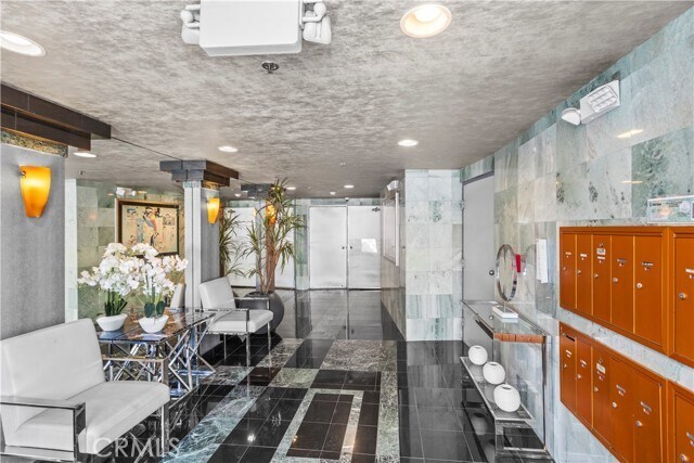 Foto del edificio - 10336 Wilshire Blvd