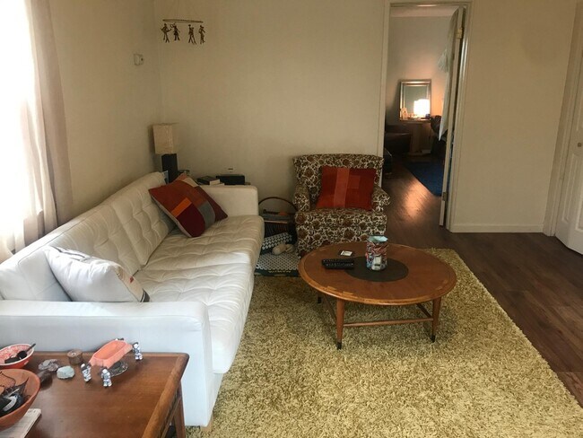 Foto del edificio - 611 Soquel Ave