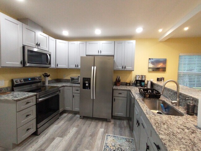 Foto del edificio - 137 NW Shannon Ave