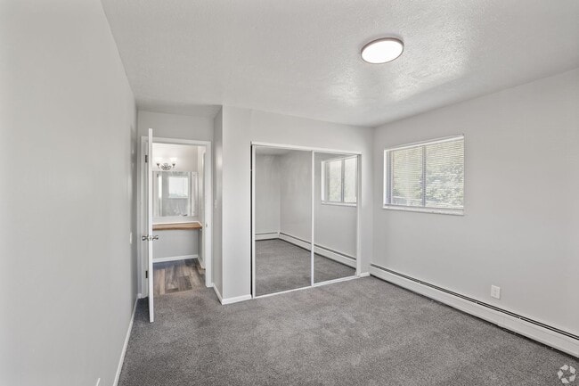 Interior Photo - West Creek Apartments