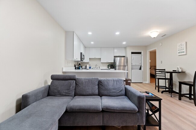 Foto del edificio - 1611 Ocean Bay Dr