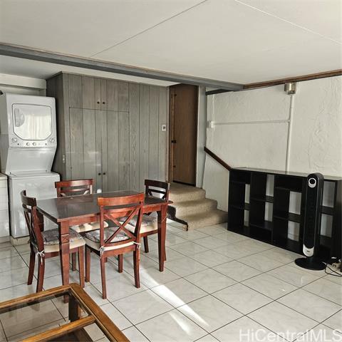 Building Photo - 1927 Mott Smith Dr