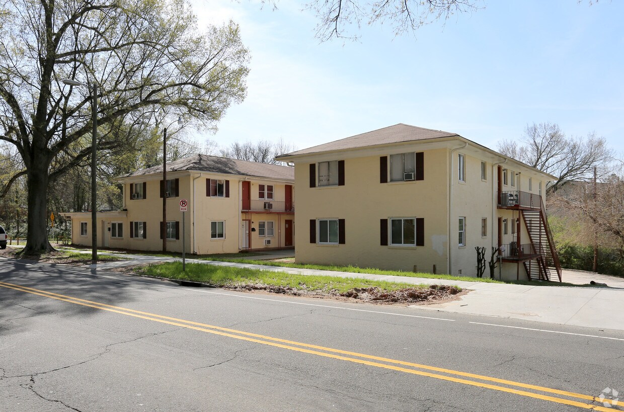 1401 W Chapel Hill Rd, Durham, NC 27701 Apartments in Durham, NC